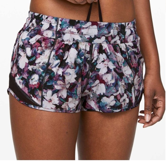 Lululemon Hotty Hot Short II 2.5" Utopia Multi Deep Phantom 6 Running Pickleball - Picture 10 of 12